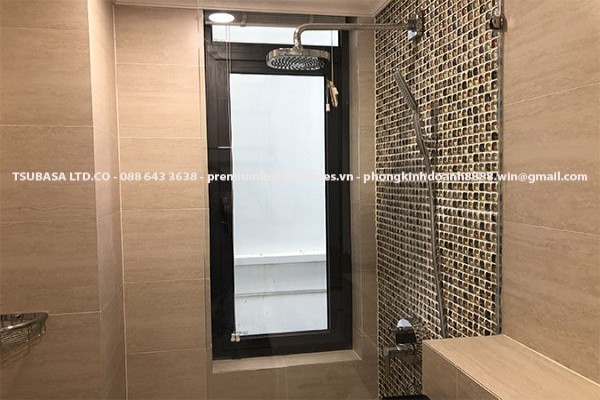 Thi công gạch mosaic thủy tinh tại biệt thự Ba Son